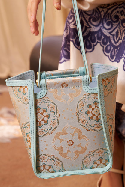 Tote bag-Baohua Running Deer