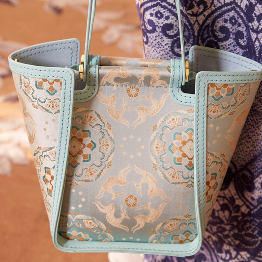 Tote bag-Baohua Running Deer