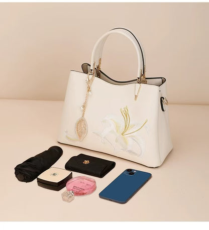 Handheld Bag-Embroidered Fragrant Lily