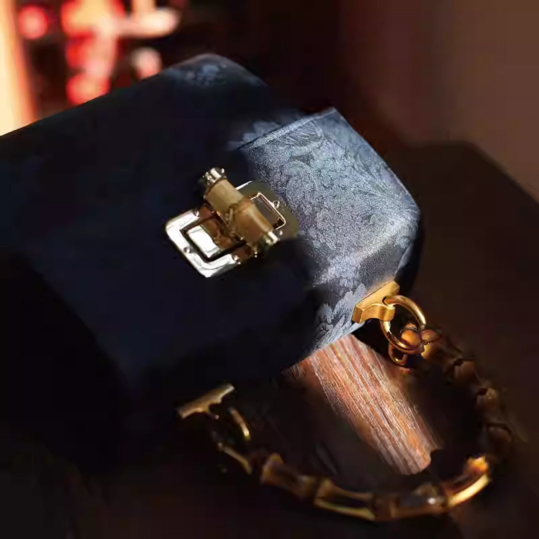 Bamboo Tote-Xiangyun yarn with blue flowers